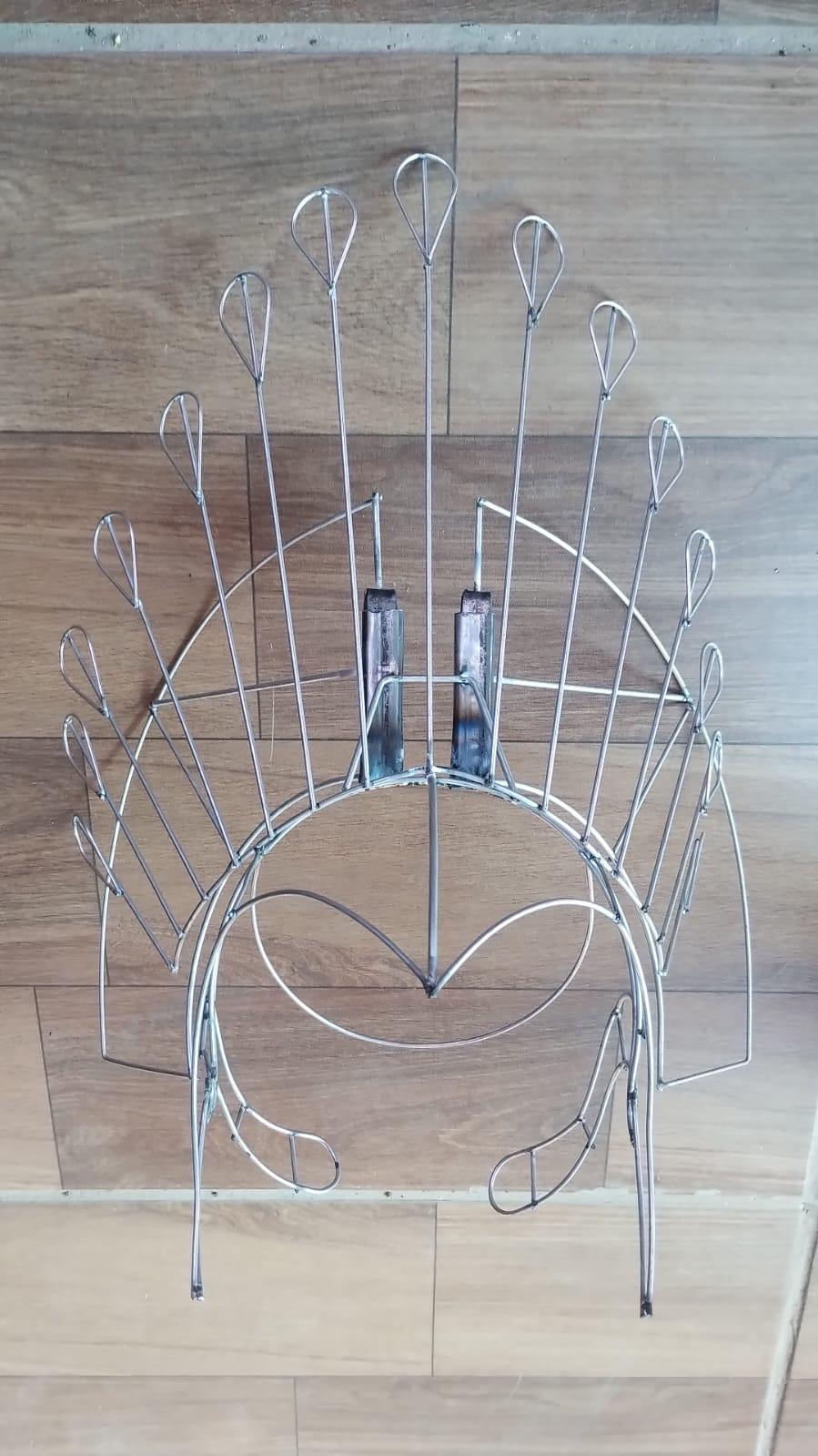 Frames Crowns by order only - Contact our team