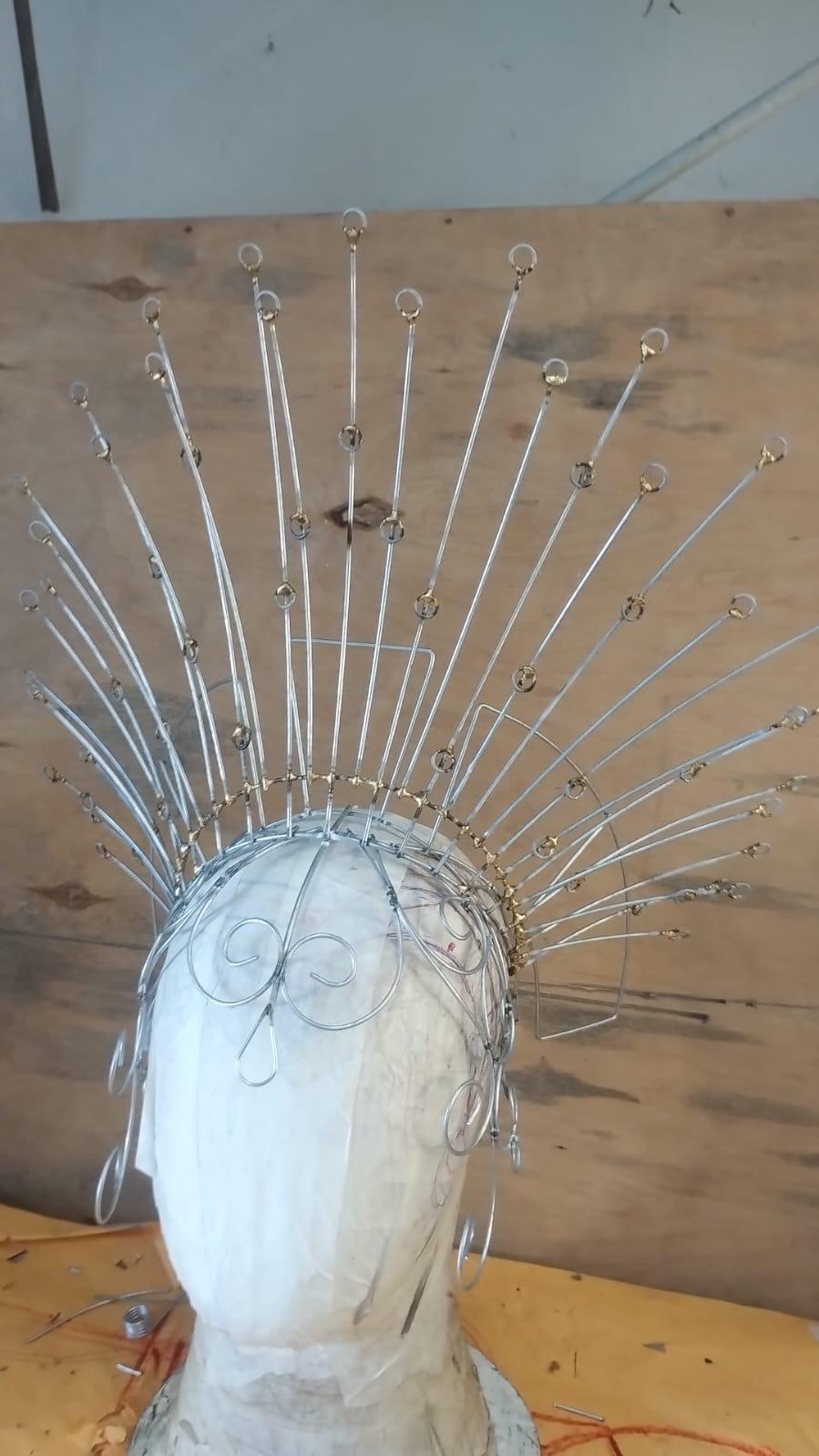 Frames Crowns by order only - Contact our team