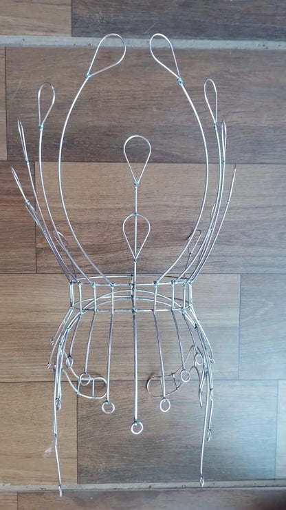 Frames Crowns by order only - Contact our team